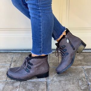 Short Cold Weather Faux Fur Lined Outdoor Bootie